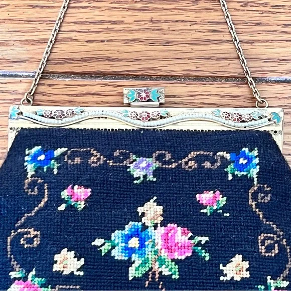 Spectacular Vintage Pettipoint Purse with Kisslock Change Purse and Mirror - Picture 2 of 15
